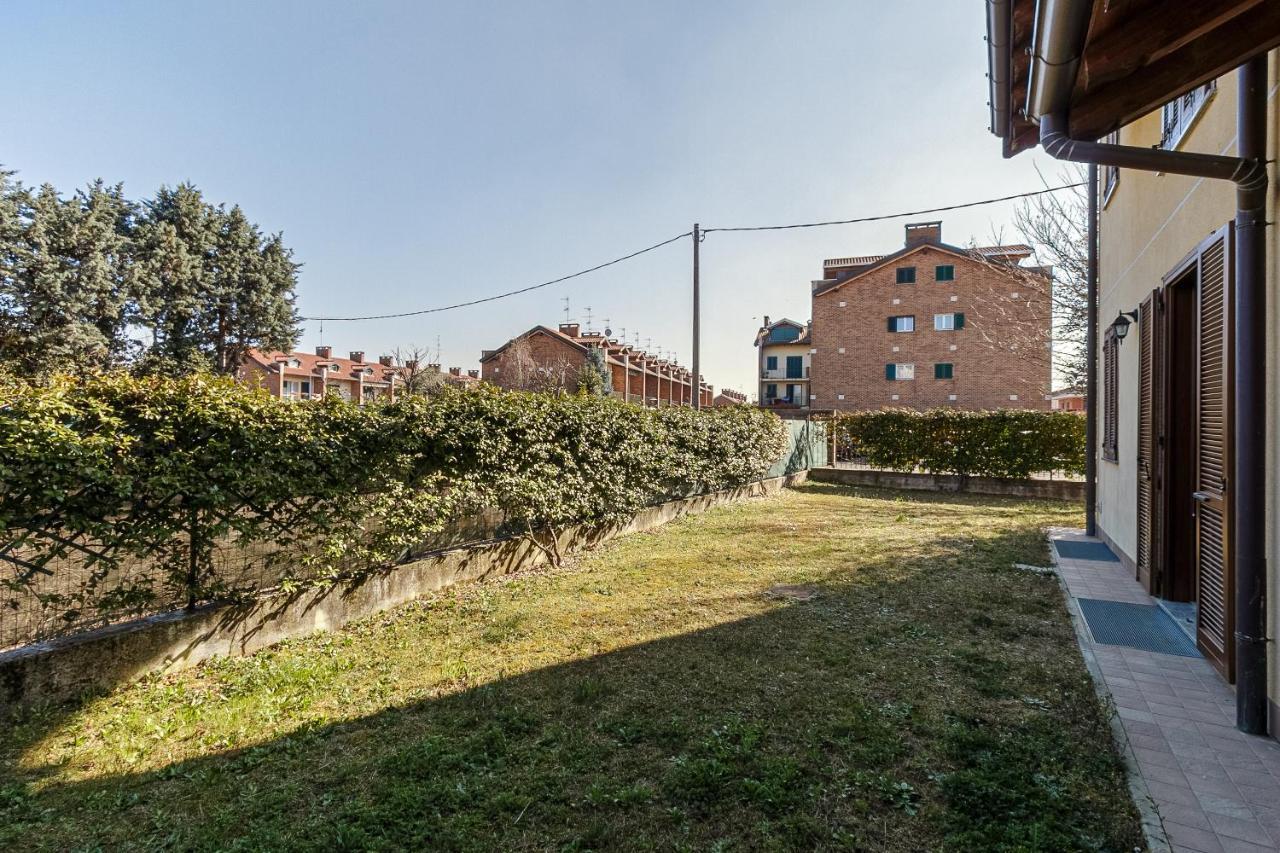 Le Quattro Stelle Villa Cardano Al Campo Exterior photo